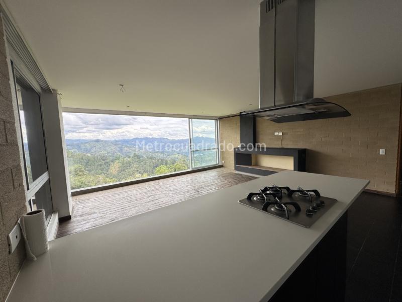 Mountain Retreat 2BR Apartment in Fizebad (El Retiro) - 5
