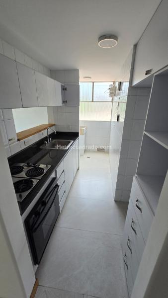 Apartamento Hermoso de 2 Alcobas con Balcón en Patio Bonito - 5