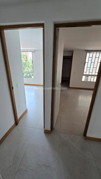 Apartamento Hermoso de 2 Alcobas con Balcón en Patio Bonito - 6