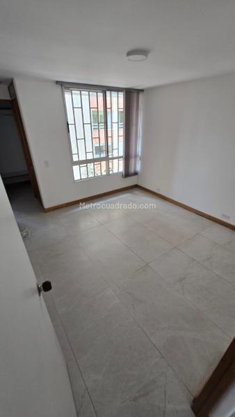 Apartamento Hermoso de 2 Alcobas con Balcón en Patio Bonito - 7