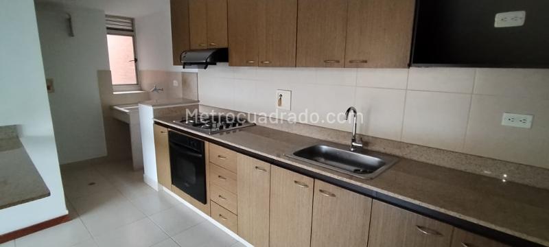 2BR Apartment in Benedictinos (74 m²)