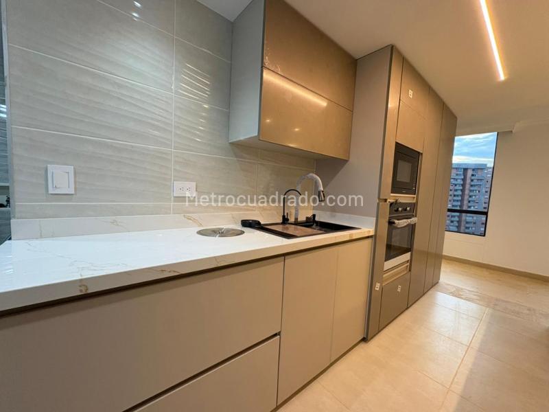 Beautiful 3BR Apartment in Patio Bonito - 4