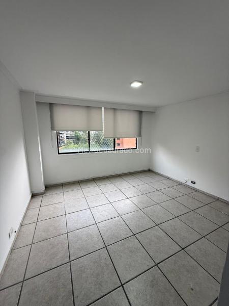 Beautiful 4BR Apartment with Scenic Views in Los Balsos - 5