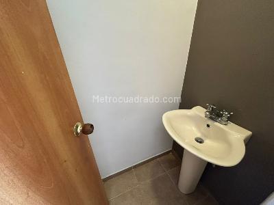 Apartaestudio en arriendo en Santa Maria De Los Angeles, Medellín · foto 11 de 13