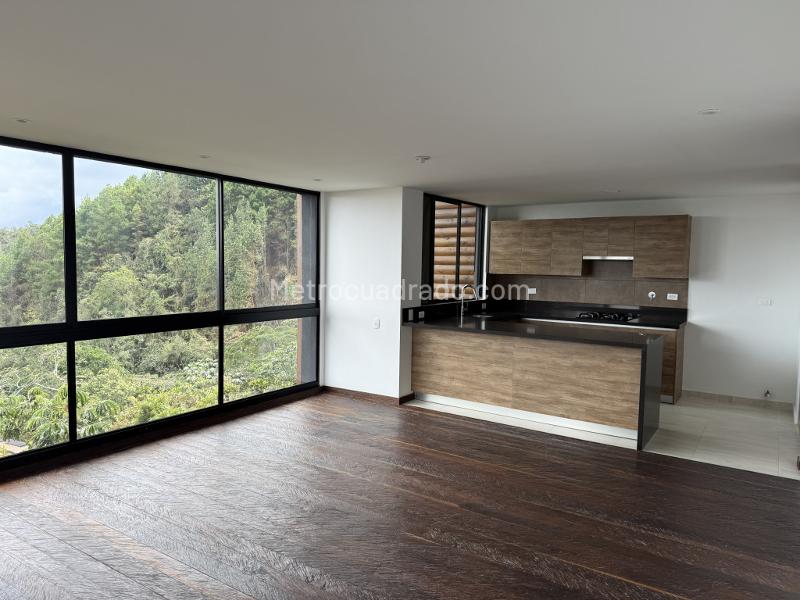 Apartamento en arriendo en Fizebad, El Retiro (129 m²) - 2