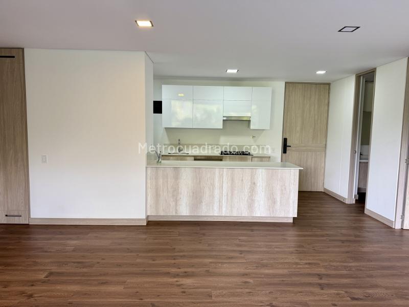 Exclusive 2BR Apartment with Garden in Haras Santa Lucía - 4