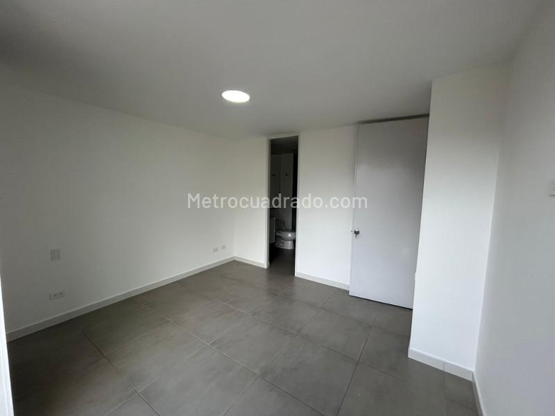 Beautiful 2BR Apartment with Open Kitchen in Patio Bonito - 6