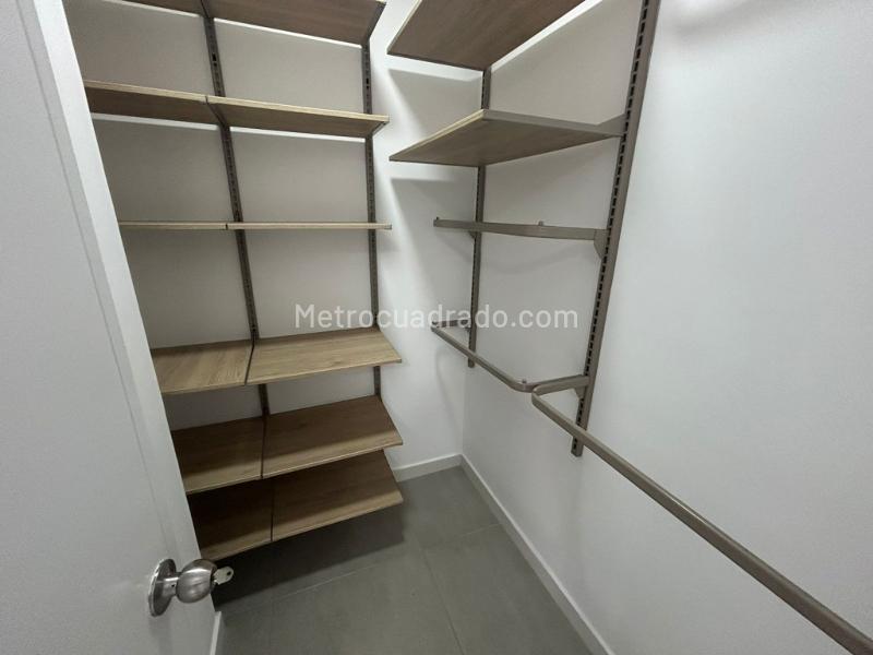 Beautiful 2BR Apartment with Open Kitchen in Patio Bonito - 8