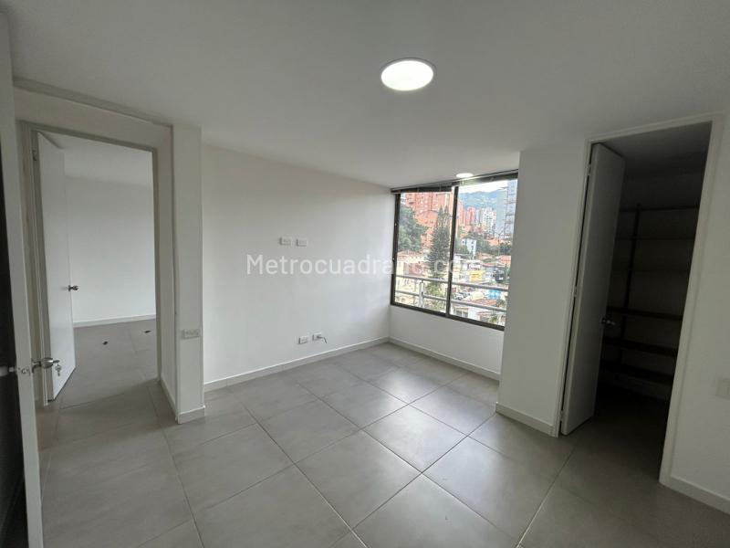 Beautiful 2BR Apartment with Open Kitchen in Patio Bonito - 9