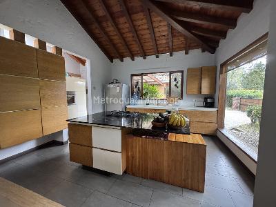 Casa de 4 alcobas en venta en Llanogrande, Rionegro, 304 m² · foto 4 de 20