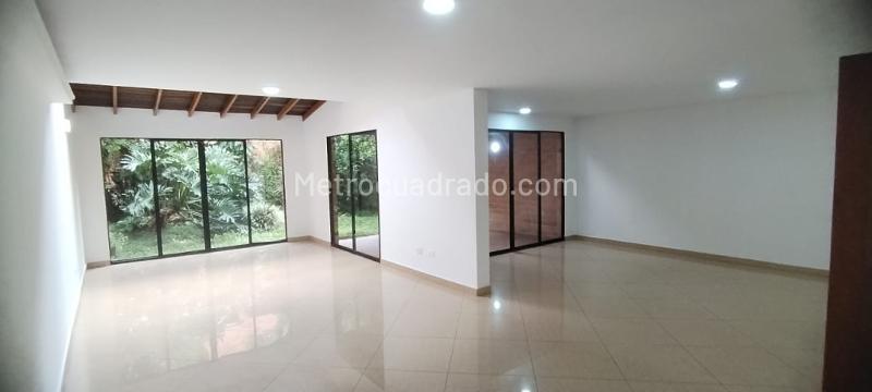 Casa Amplia de 3 Alcobas en Arriendo en Castropol