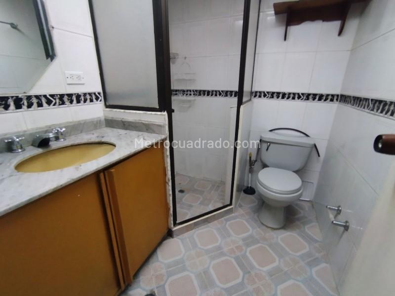 Spacious 4BR Apartment in Candelaria - 4