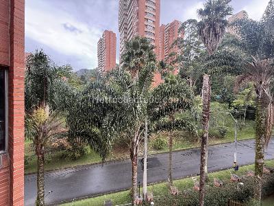 Apartamento en venta en El Tesoro, Medellín · foto 10 de 20