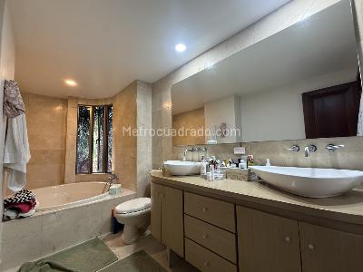 Apartamento en venta en El Tesoro, Medellín · foto 12 de 20