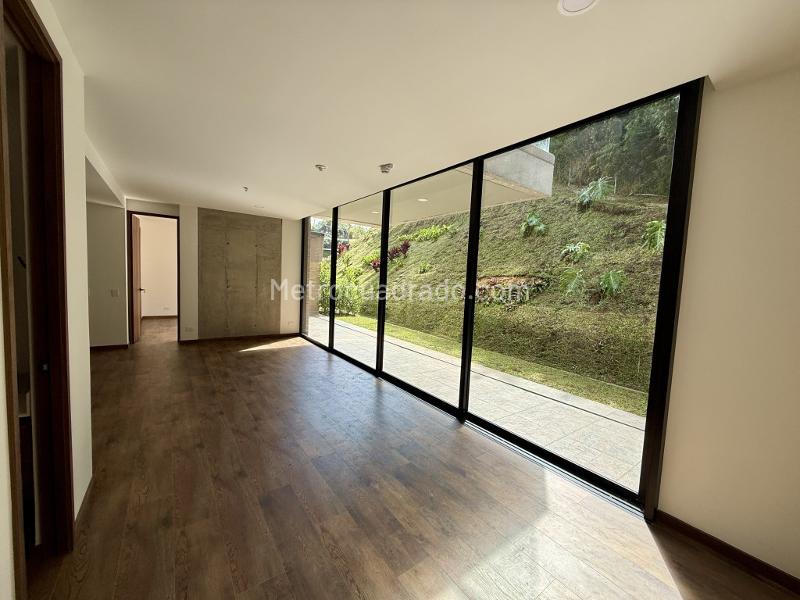 New 2BR Apartment with Terrace & Garden in La Fe, El Retiro - 3