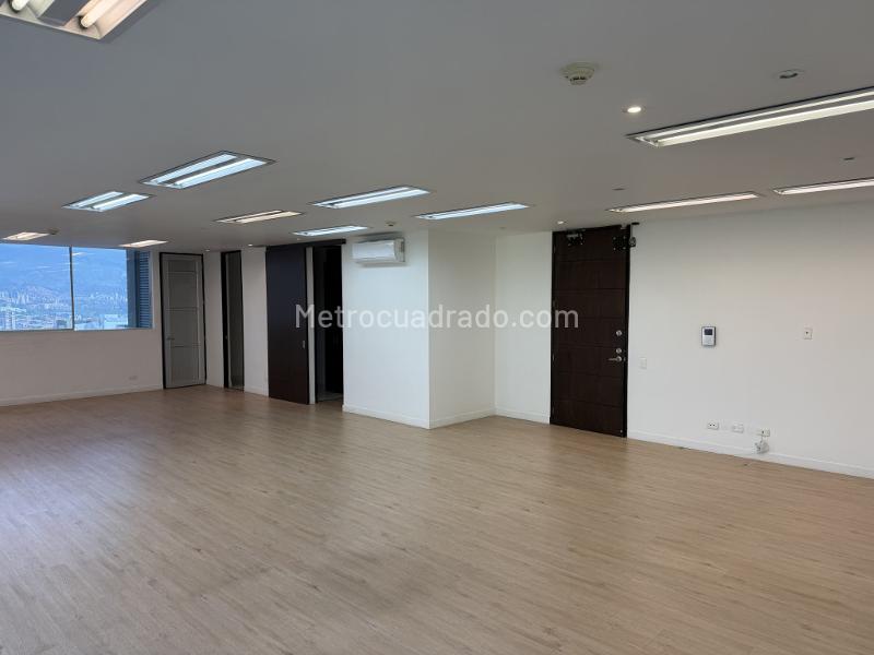 Oficina en Arriendo, El Poblado, Medellín - Vaade 3