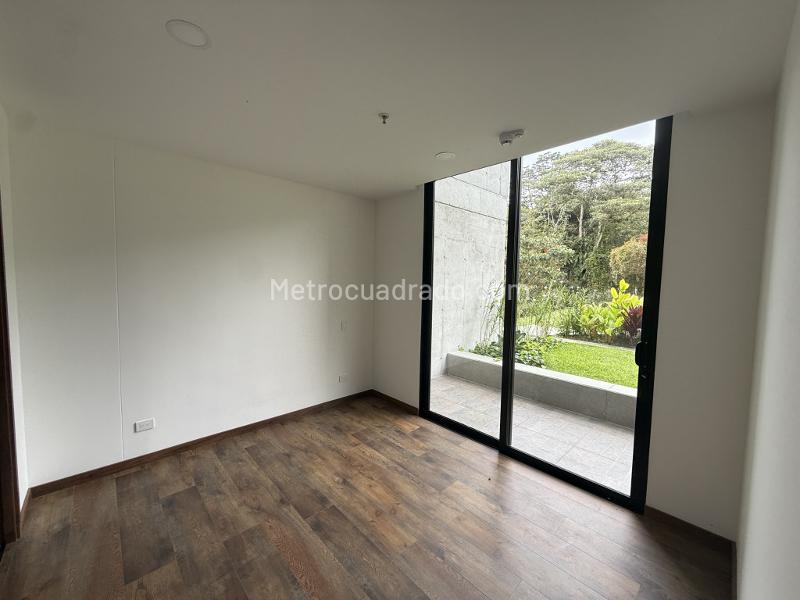 1BR Apartment in La Fe (60 m²) - 4