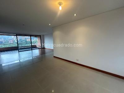 Apartamento de 3 alcobas en arriendo en Los Gonzalez, Medellín, 200 m² · foto 4 de 20