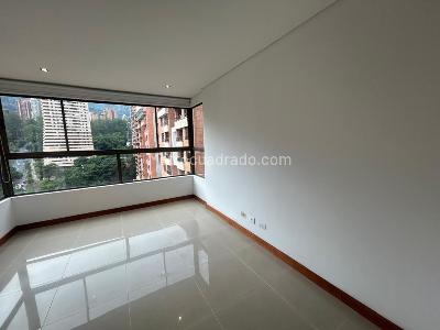 Apartamento de 3 alcobas en arriendo en Los Gonzalez, Medellín, 200 m² · foto 17 de 20