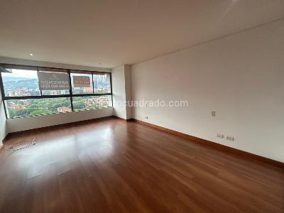 Apartamento de 3 alcobas en arriendo en Los Gonzalez, Medellín, 200 m² · foto 19 de 20