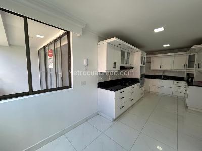 Apartamento en arriendo en La Tomatera, Medellín · foto 10 de 20