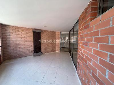 Apartamento en arriendo en La Tomatera, Medellín · foto 15 de 20