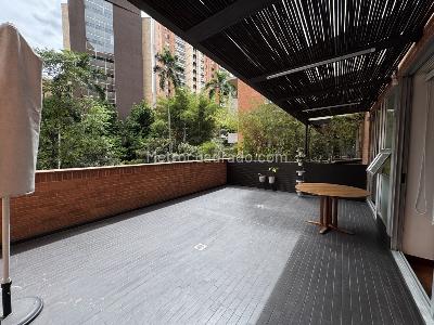 Apartamento de 3 alcobas en arriendo en Loma De Los Parra, Medellín, 270 m² · foto 11 de 20