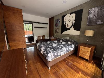 Apartamento de 3 alcobas en arriendo en Loma De Los Parra, Medellín, 270 m² · foto 13 de 20