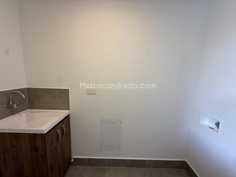New 2BR Apartment with Amenities in La Fe, El Retiro - 3