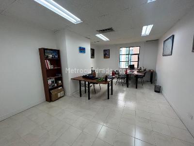 Office for rent in Milla De Oro, Medellín