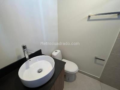 Apartaestudio en arriendo en Santa Maria De Los Angeles, Medellín, 58 m² · foto 5 de 13