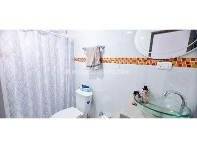 Casa de 5 alcobas en venta en San Fernando Occidental, Bogotá, 265 m² · foto 9 de 14