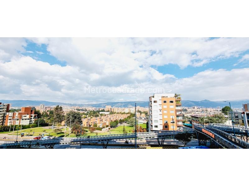 Piso – Bogotá, Gratamira, Localidad Suba - Más