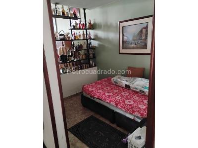 Casa de 5 alcobas en venta en San Nicolas, Bogotá, 280 m² · foto 9 de 15