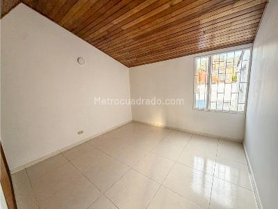 Casa de 5 alcobas en venta en La Patria, Bogotá, 250 m² · foto 18 de 20