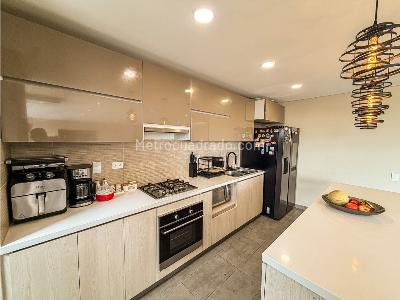 Apartamento de 3 alcobas en venta en Los Andes, Bogotá, 154 m² · foto 6 de 20