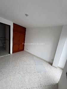Apartamento en venta en Castilla Valladolid, Bogotá · foto 6 de 16