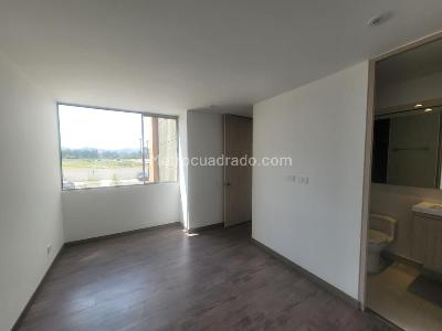 Apartamento en venta en Alcala Cerezos Mosquera, Mosquera · foto 13 de 19