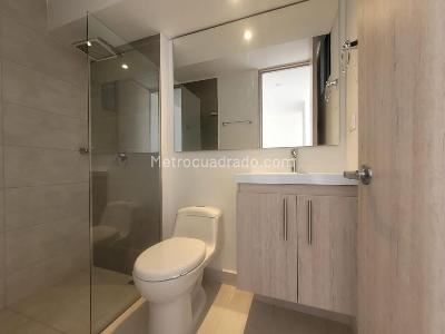 Apartamento en venta en Alcala Cerezos Mosquera, Mosquera · foto 14 de 19
