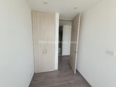 Apartamento en venta en Alcala Cerezos Mosquera, Mosquera · foto 19 de 19