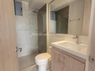 Apartamento en venta en Alcala Cerezos Mosquera, Mosquera · foto 8 de 19