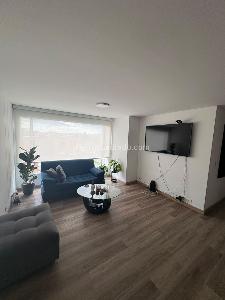 Apartamento en venta en Mazuren, Bogotá · foto 4 de 15