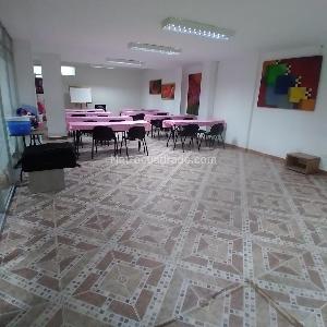 Commercial property, 175 m²