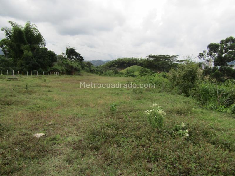 Lote en Venta, La Sultana, Dosquebradas - Más