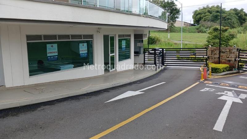 Local Comercial en Arriendo, Maraya, Pereira - Más