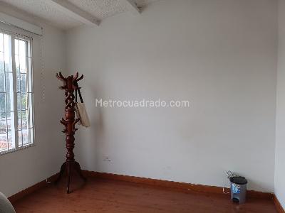 Casa de 4 alcobas en venta en Nueva Villa Del Prado, Bogotá, 175 m² · foto 6 de 20