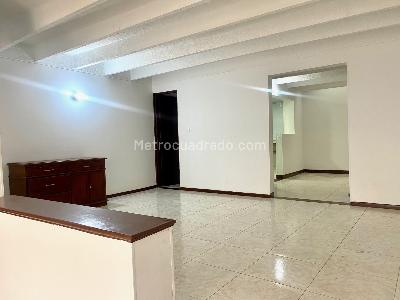 Casa de 5 alcobas en venta en Modelia, Bogotá, 195 m² · foto 2 de 20