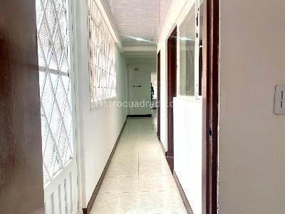 Casa de 5 alcobas en venta en Modelia, Bogotá, 195 m² · foto 5 de 20