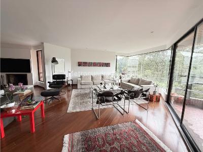 Apartamento de 3 alcobas en venta en La Cabrera, Bogotá, 318 m² · foto 2 de 20