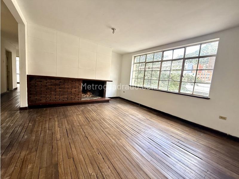 Piso – Bogotá D.C. - Más